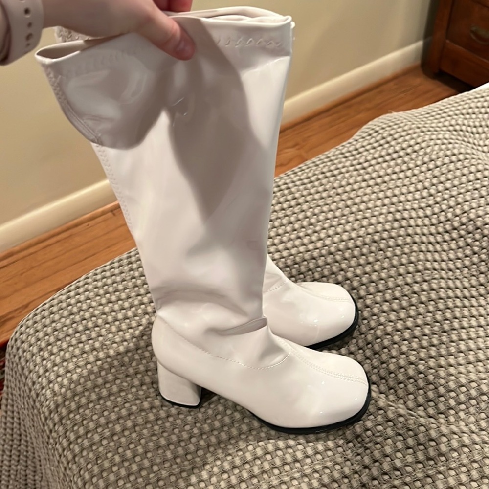 White go go boots! Never worn!